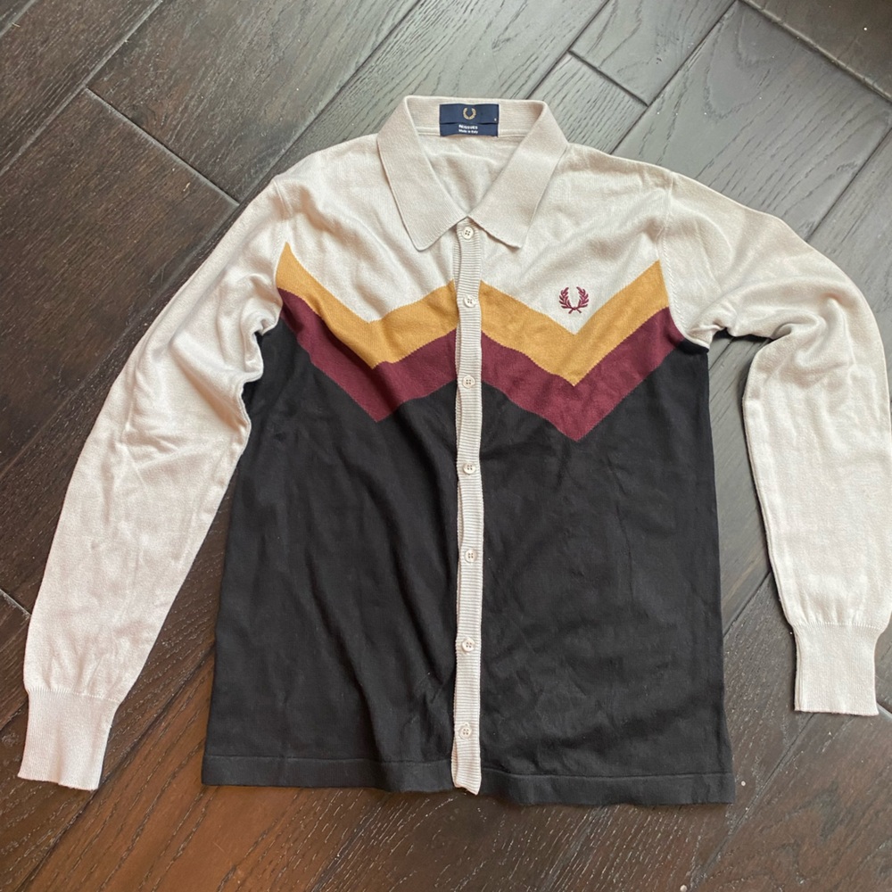 Fred Perry top